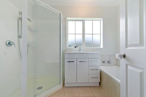 Photo of property in 121a Old Wairoa Road, Papakura, 2110