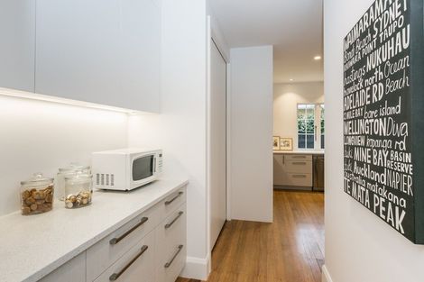 Photo of property in 9 Gillean Street, Havelock North, 4130