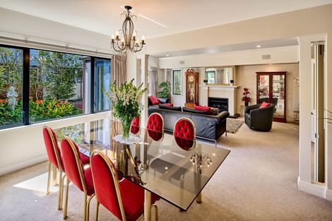 Photo of property in 15 Hautana Square, Woburn, Lower Hutt, 5010