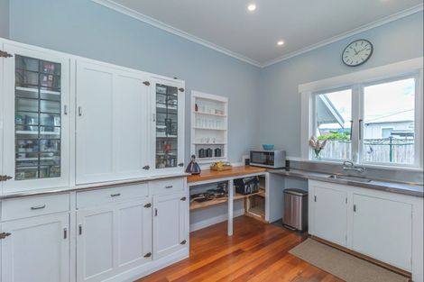 Photo of property in 556a Queen Street East, Levin, 5510