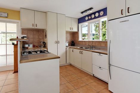 Photo of property in 11 Withers Road, Glen Eden, Auckland, 0602