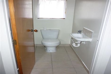 Photo of property in 17 Palomino Drive, Henderson, Auckland, 0612