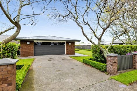 Photo of property in 74 Rata Street, Hawera, 4610