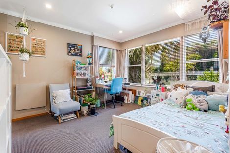 Photo of property in 23 Gloria Avenue, Te Atatu Peninsula, Auckland, 0610