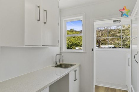 Photo of property in 15 Watkins Grove, Taita, Lower Hutt, 5011