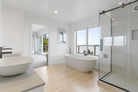 Photo of property in 369 Clifton Road, Whitford, Howick, 2571