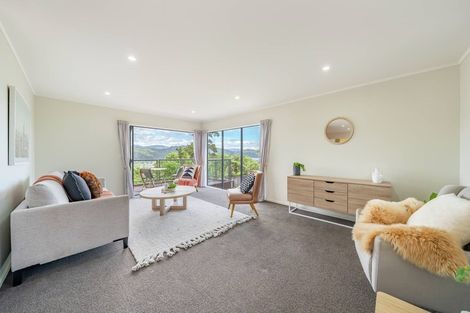 Photo of property in 114 Tirohanga Road, Tirohanga, Lower Hutt, 5010