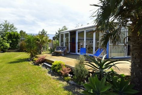 Photo of property in 86a Fortescue Street, Mahia, 4198