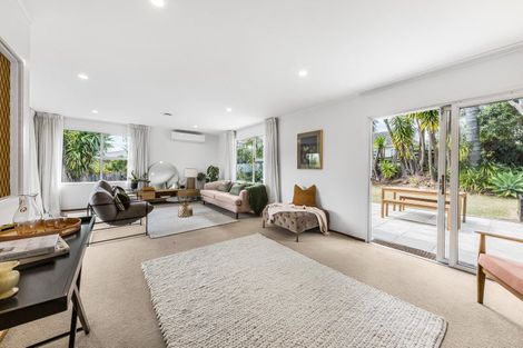 Photo of property in 248a Meola Road, Point Chevalier, Auckland, 1022
