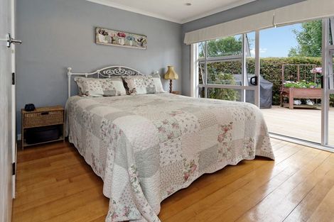 Photo of property in 11 Withers Road, Glen Eden, Auckland, 0602