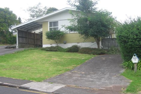 Photo of property in 2/12 Segedin Place, Glenfield, Auckland, 0629