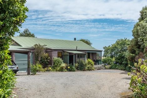Photo of property in 176 Te Hapua Road, Te Horo, Otaki, 5581