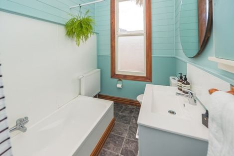 Photo of property in 47 Great North Road, Saint Johns Hill, Whanganui, 4501