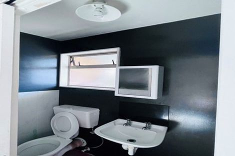 Photo of property in 58 Powrie Street, Glenfield, Auckland, 0629