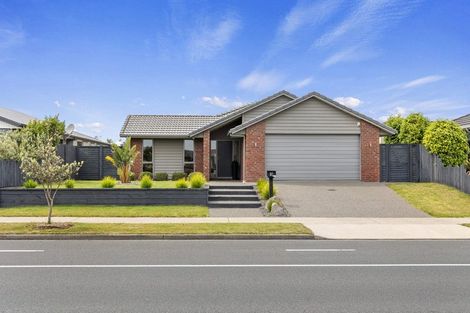 Photo of property in 87 Sandhurst Drive, Papamoa Beach, Papamoa, 3118