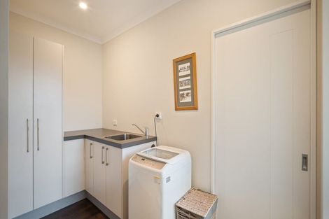 Photo of property in 14 Riverside Way, Amberley, 7410