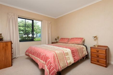 Photo of property in 1 Amberley Crescent, Bethlehem, Tauranga, 3110