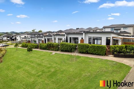 Photo of property in 11 Kapuarangi Lane, Papakura, 2110