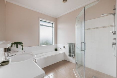 Photo of property in 40 Margaret Drive, Omokoroa, 3114