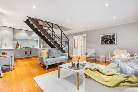 Photo of property in 193a Queen Street, Northcote Point, Auckland, 0627