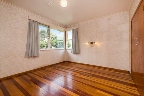 Photo of property in 98 Wharf Road, Te Atatu Peninsula, Auckland, 0610