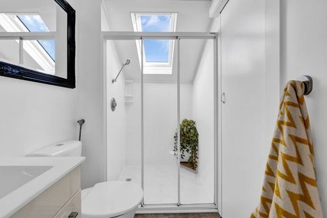 Photo of property in 48 Karina Road, Merrilands, New Plymouth, 4312