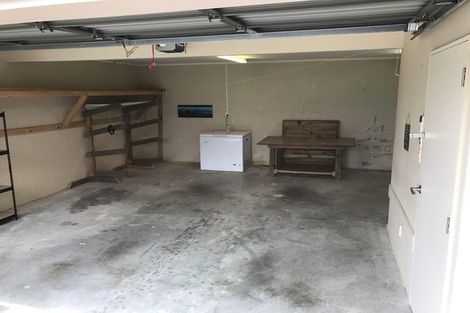 Photo of property in 26 Hewlett Road, Massey, Auckland, 0614