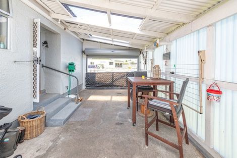 Photo of property in 27 Roberts Avenue, Aramoho, Whanganui, 4500