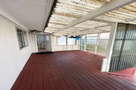 Photo of property in 10 Oxford Road, Manurewa, Auckland, 2102