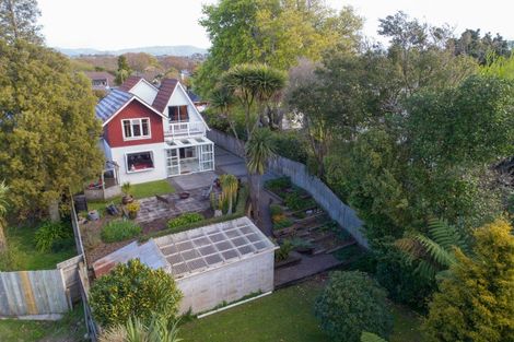 Photo of property in 4 Seaton Court, Hokowhitu, Palmerston North, 4410