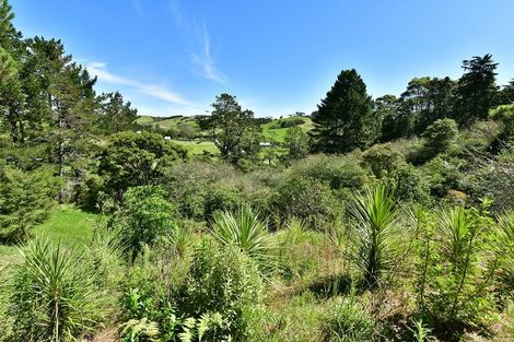 Photo of property in 165 Inland Road, Helensville, 0875