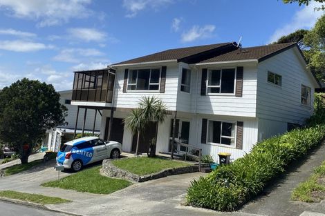 Photo of property in 15 Fyvie Avenue, Tawa, Wellington, 5028