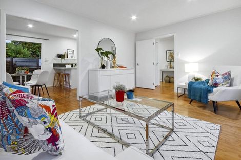 Photo of property in 1/5 September Place, Forrest Hill, Auckland, 0620