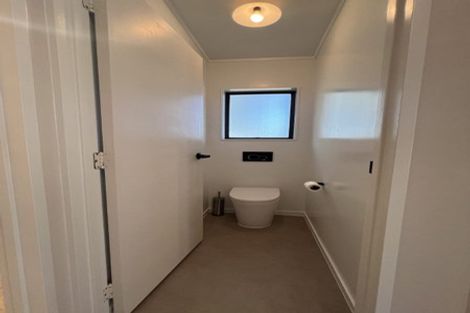 Photo of property in 16 Shearwater Street, One Tree Point, 0118