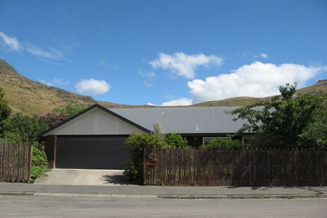 Photo of property in 2 Marsden Street, Heathcote Valley, Christchurch, 8022