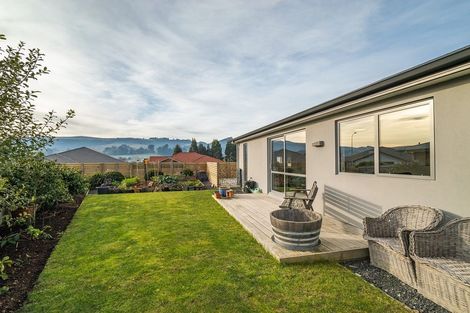 Photo of property in 54 Grandvista Drive, Green Island, Dunedin, 9018