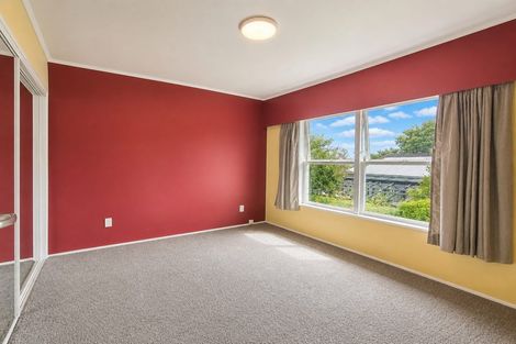 Photo of property in 2/66 Becroft Drive, Forrest Hill, Auckland, 0620
