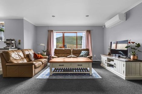 Photo of property in 10 Marblewood Grove, Pukekohe, 2120