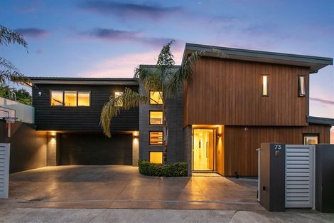 Photo of property in 73 East Coast Road, Castor Bay, Auckland, 0620