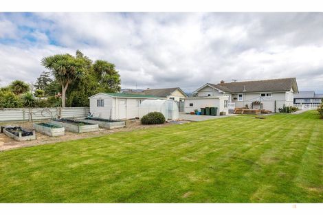 Photo of property in 15 Edward Street, Waimate, 7924