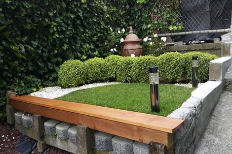 Photo of property in 39 Titiro Moana Road, Korokoro, Lower Hutt, 5012