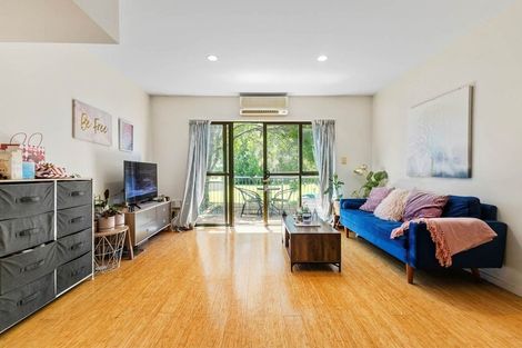 Photo of property in 71 Malaspina Place, Papatoetoe, Auckland, 2025