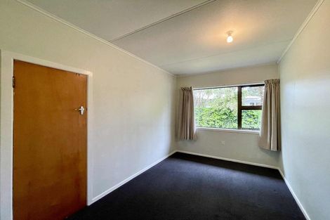 Photo of property in 15 Beaumont Crescent, Frankleigh Park, New Plymouth, 4310