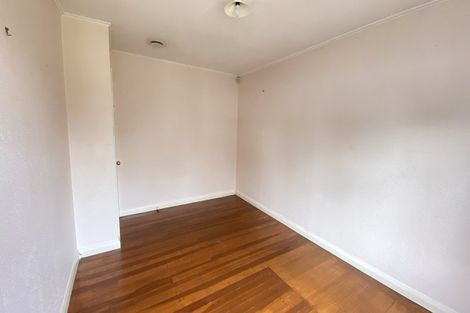 Photo of property in 103 Bolton Street, Blockhouse Bay, Auckland, 0600