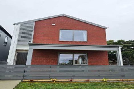 Photo of property in 3 Yellow Pear Lane, Karaka, 2578