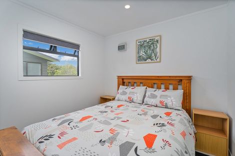 Photo of property in 29 Oyster Drive, Cooks Beach, Whitianga, 3591
