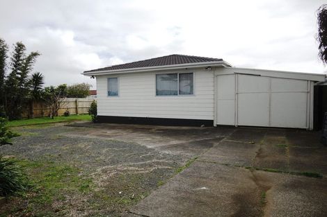 Photo of property in 11 Gibbons Road, Weymouth, Auckland, 2103