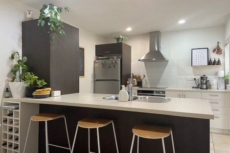 Photo of property in 3/206 Manuka Road, Bayview, Auckland, 0629