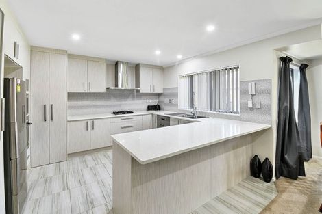 Photo of property in 61b Jellicoe Road, Manurewa, Auckland, 2102