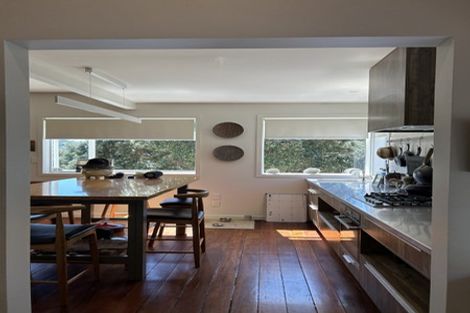 Photo of property in 21 Jackson Street, Island Bay, Wellington, 6023